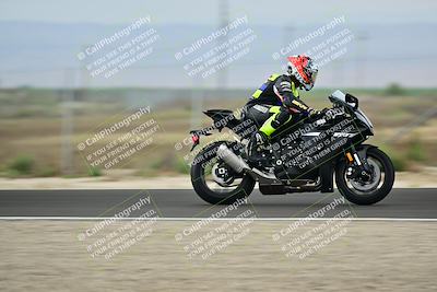 media/Apr-18-2025-TrackDaz (Fri) [[45f5874c44]]/C Group/Session 1 (Turn 7)/